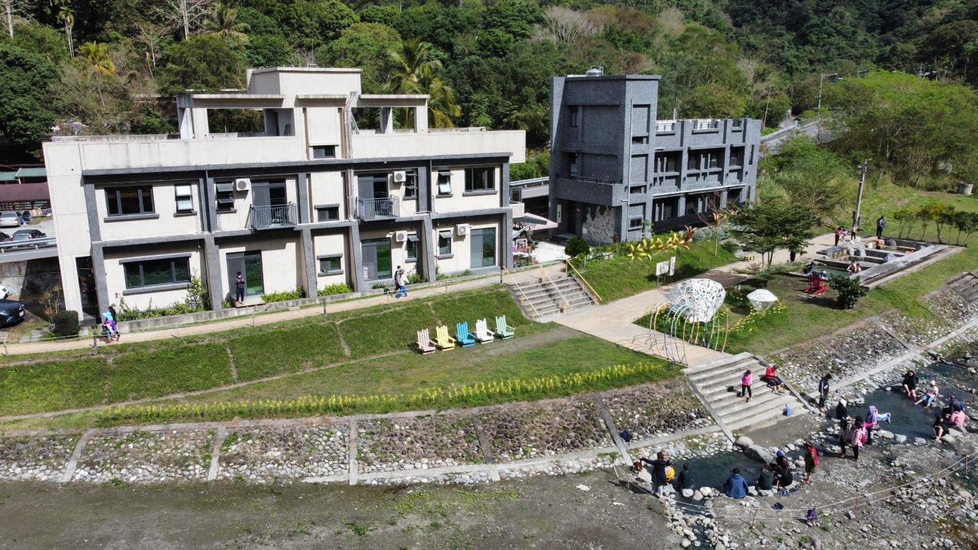 Antong Creekside Hot Spring Apartamento Yuli Exterior foto
